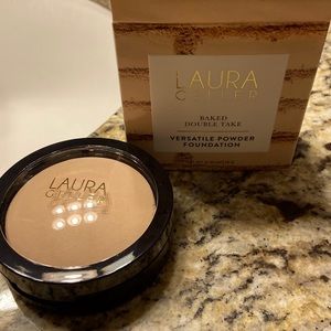 Laura Geller powder Foundation